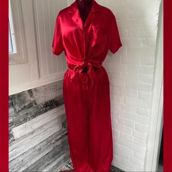 Vintage Other - Vintage silky PJ set.